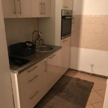 Sarah Kupres (Canton 10)